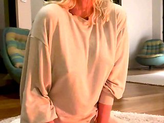 Chubby blonde brianna solo masturbation