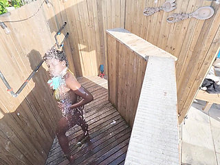 Get Naked & a Cumkiss Under the Blue Sky