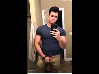 Beau Mec Big Cock Muscle Stud on Cam