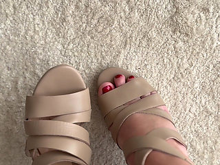 Fitting for Foot Connoisseurs