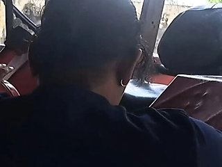 Punjabi Girl Tractor Rider Gives Blowjob & Hardcore Sex in Daylight - Desi Amateur Couple