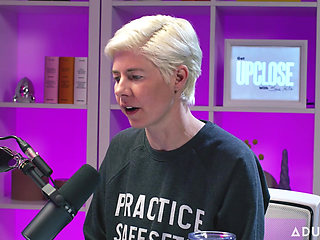 Xwife Karen: Golden Showers & Girls Gone Wild the Adult Time Podcast