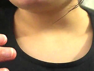 Chewing Gum While Eating? You Won’t Believe This Habit!”