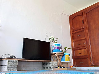 Poor puty in bedroom 2