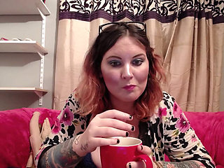 Miss Ffw Loves Crunching Ice Cubes