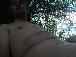 Outdoor Mastrubation with happy end