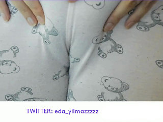 CAMELTOE- SWOLLEN PUSSY- MASTURBATE WITH PAJAMAS