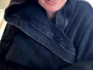 Young Amateur Girl Stripping and Masturbating Cam