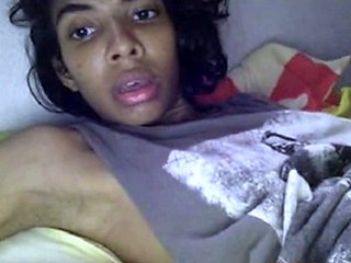 Black Girl Masturbates on Webcam