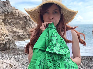 Vlog Lissa Brown Goes to a Nudist Beach to Film a Custom Video