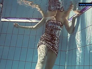 Fascinating escort - beach trailer - Underwater Show