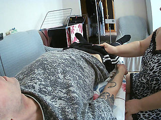 mother-in-law came to give a blowjob to swallow a portion of sperm