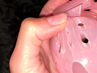 Solo girls masturbate until orgasm for