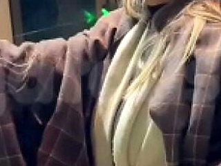 Amateur Blonde Wife Sucks Big Cock in Car While Cuckold Husband Drives - Hot Brazilian Threesome