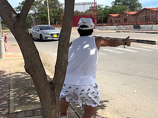 I fulfill my sexual fantasy with a little dwarf who has his motorcycle stranded in the middle of nowhere, he puts his huge cock in me until I fill with milk