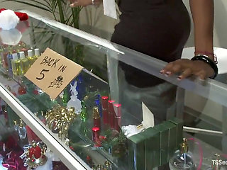 Jessica Host, Natassia Dream Holiday Shopping
