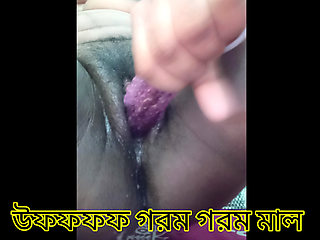 Boudi make orgasm and squirting with begun