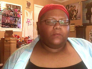 SSBBW Eats a Snack