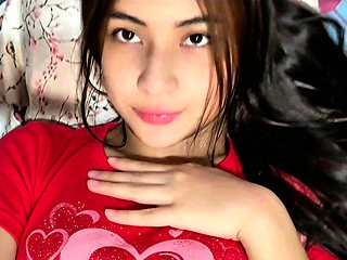 Colombian cam babe is an anal professional