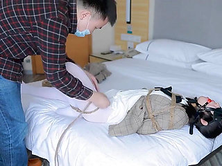 Hui09 - a White-stockinged Jk Girl Is Bound to the Bed with Ropes.