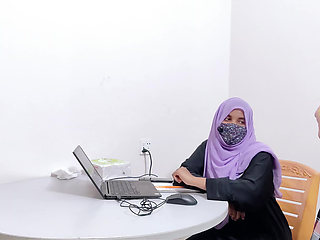 Hijabi Hot bank manager fuck by desi village Farmer Desi chudai xxx