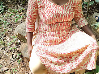 Desi Punjab Girl Oitdoor Blojob And Fucking