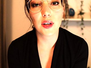 Brunette Couch Webcam Solo Fun Masturbating