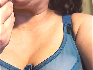 Slow Motion Red Lipstick