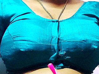 Indian Young Stepmom Sex in bedroom hindi