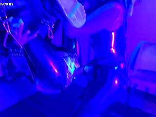 Neon Fist mistress Lunatika