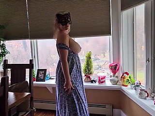 REAL Milf has HUGE BOOBS and Loves to show them to Everybody