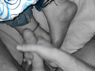 Cum on her feet