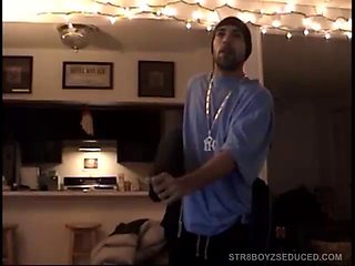 Enrique Cums Quickly