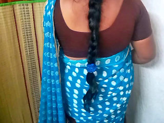 Long hire Indian Aunty nice boobs show
