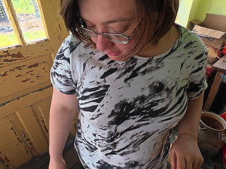 A smoking village whore gave me a blowjob