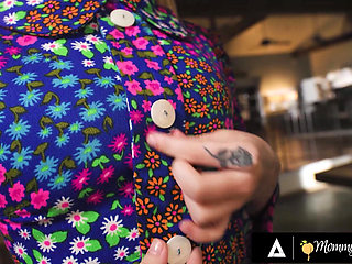 MOMMY'S GIRL - Petite SQUIRTER Coco Lovelock Keeps Splashing On Upside Down MILF Lauren Phillips