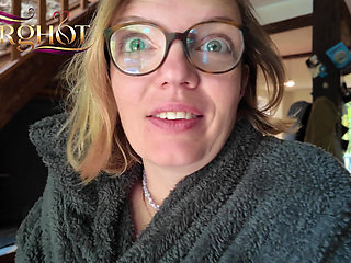 Cuckold Threesome Waking up: I Wake up My Lover, He Dismantles My Pussy and Makes My Cuckold Husband Squirt