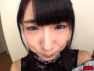 Hina Azumi Shows You Her Mouth, Tongue, and Teeth in an Intimate, Personal Video 口