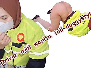 Ojol Women!! the Struggle of Female Ojol Drivers Looking for Credit Installments Wants to Be in Full Doggy Style to Get a 5-star