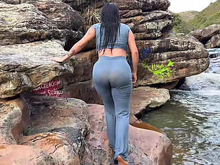 Sex on the river with a stranger while my friends wait for me