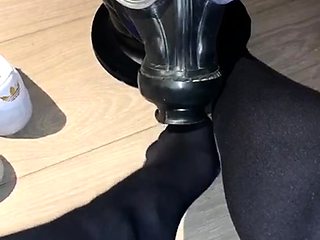 Amateur Foot Fetish Girlfriend Sucks and gives a Footjob
