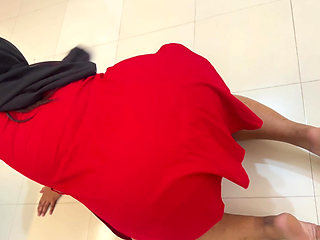 Hot Hotel Maid Fucked by Stranger Guest When She Was Cleaning His Room!