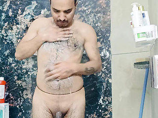 Enjoy morning bath and excercise with stepdaddy nude position