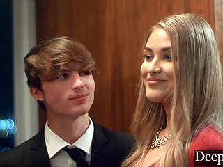 Deeper. Gorgeous Gold Digger Is Seduced By Boyfriends Dad - Gizelle Blanco